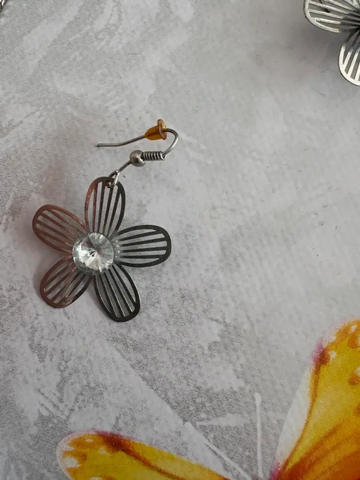 Parure collier boucle d’oreille fleur - photo numéro 4