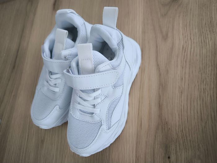 Basket taille 29