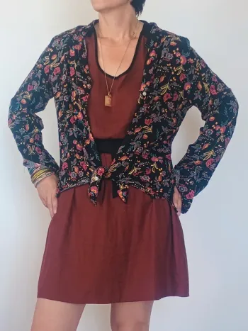surchemise/ veste T44 motif fleuri