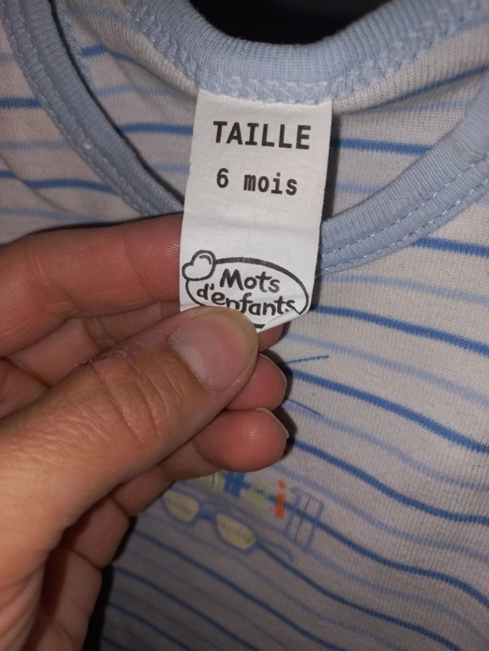 Lot 2 bodies sans manches garçon excellent état taille 6 mois - photo numéro 9