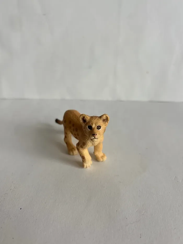 Bébé lion Schleich - photo numéro 2