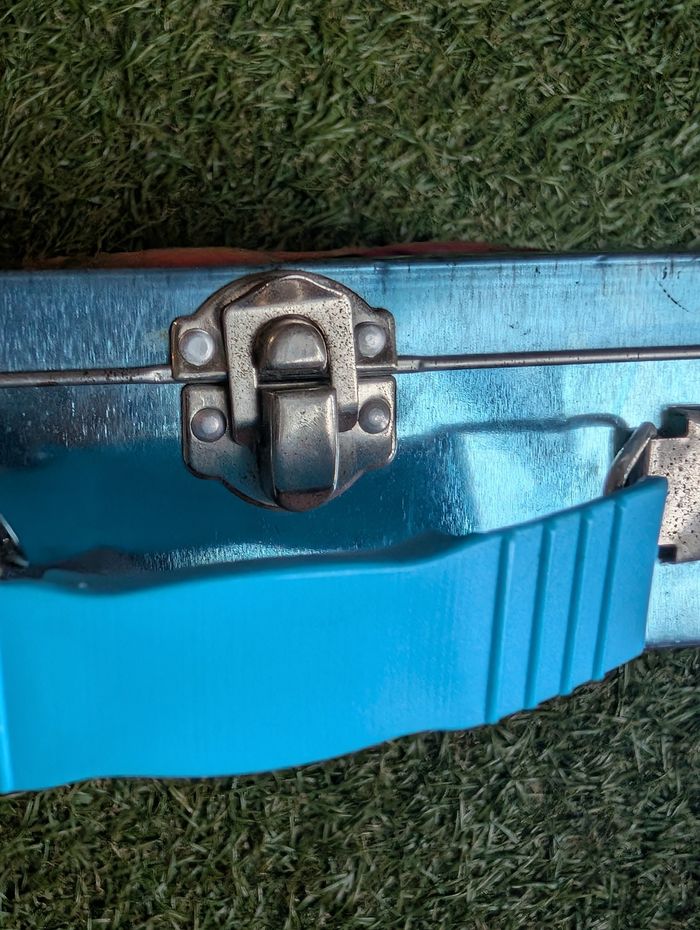 Petite boîte en metal spiderman - photo numéro 8