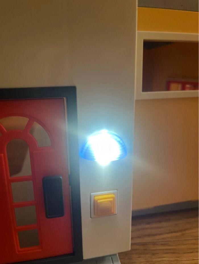 Maison jaune playmobil - photo numéro 6