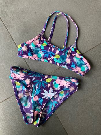 maillot de bain, fille de pièces Decathlon, taille 6ans