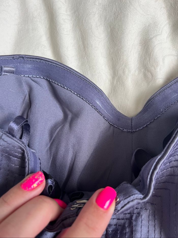 Robe de soirée BCBGMAXAZRIA violette volants - photo numéro 6