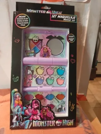 palette de maquillage neuf dès 4 ans