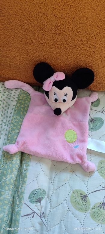 Doudou Minnie montgolfière 
