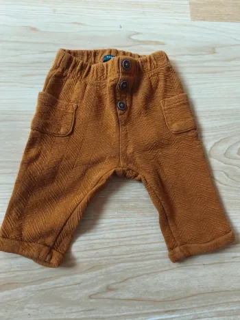 Petit pantalon léger