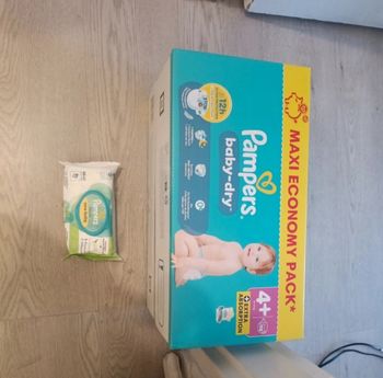Lot pack de couche et lingette