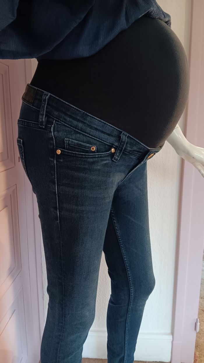 Lot vêtements de grossesse - photo numéro 4