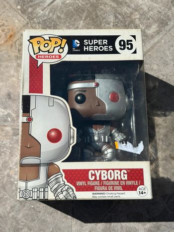 Funko Pop DC Super Heroes #95 – Cyborg