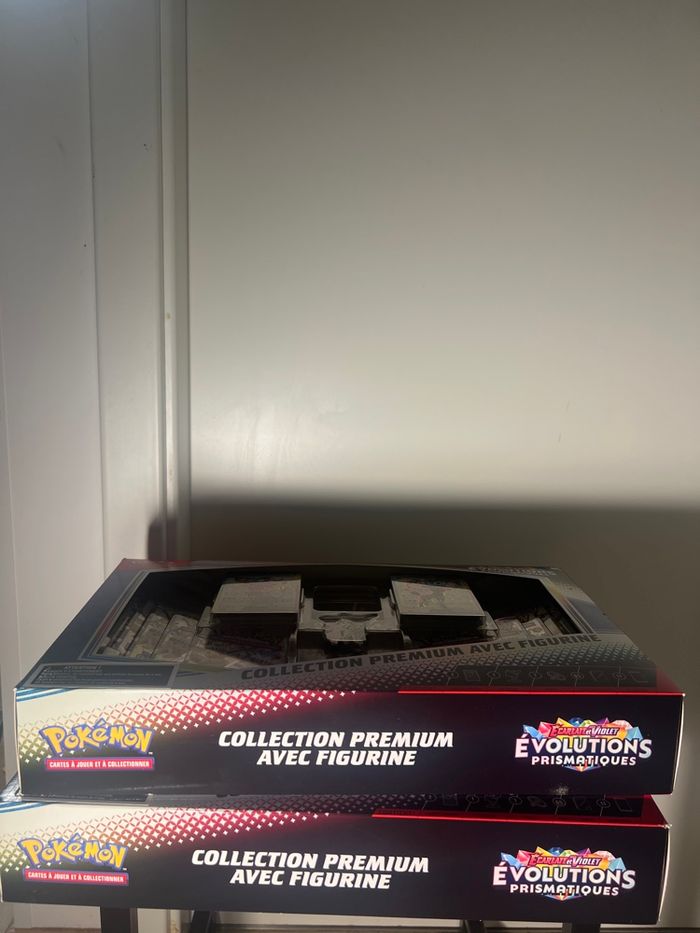 Jeu de cartes Pokémon - [SCELLE] collection premium EV 8.5 avec figurine évolution prismatique - photo numéro 3
