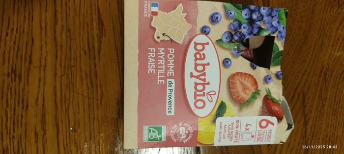 Babybio pomme myrtille fraise 4  gourdes