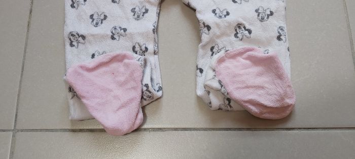 Pyjama hiver Minnie 24 mois - photo numéro 7