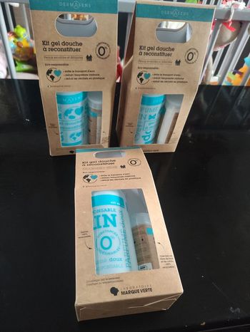 3 Kit gel douche à reconstituer Dermasens neufs
