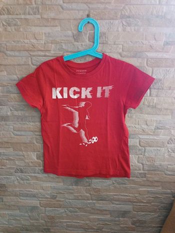 T-shirt rouge Primark 6A
