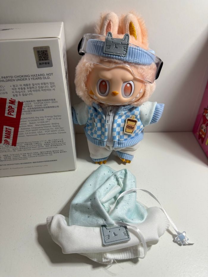 Big into Energy avec vêtements et accessoires - photo numéro 3