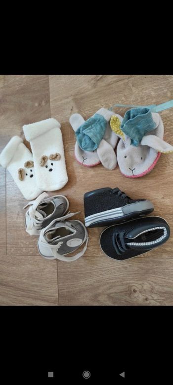 Lot chaussons/chaussures 0/6 mois