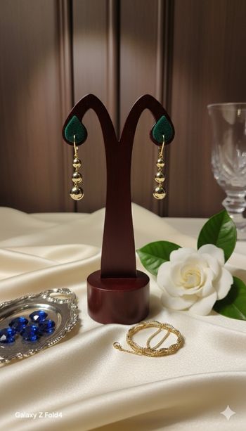 🌹👟pièce unique ! boucles d'oreilles pendantes dorées