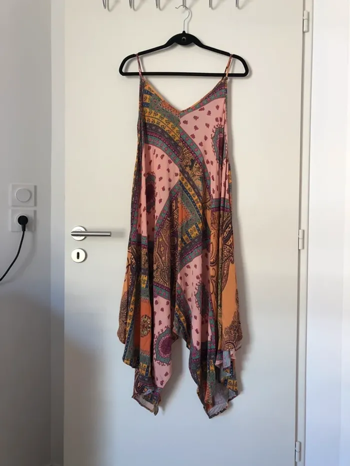 Robe asymétrique de toutes les couleurs taille S Zara - photo numéro 4