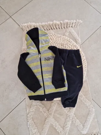 Jogging bébé nike