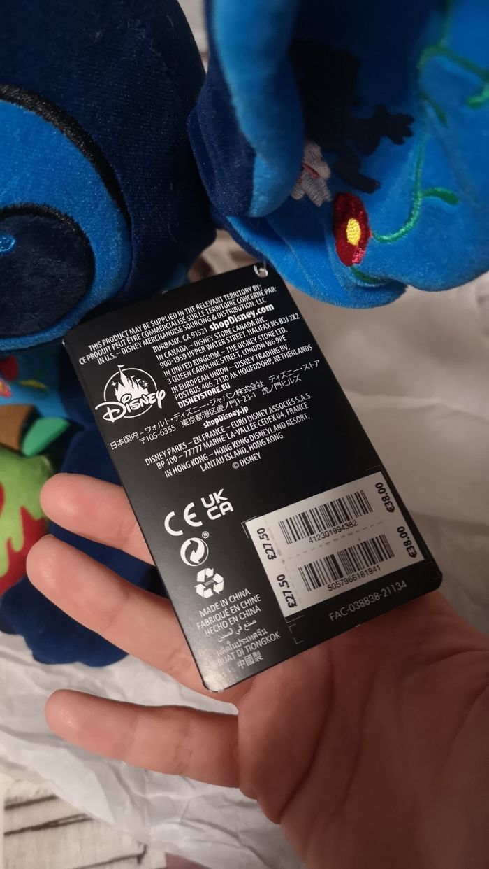 Peluche stitch crashes blanche neige - photo numéro 2