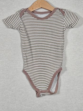 Body manches courtes 9 mois