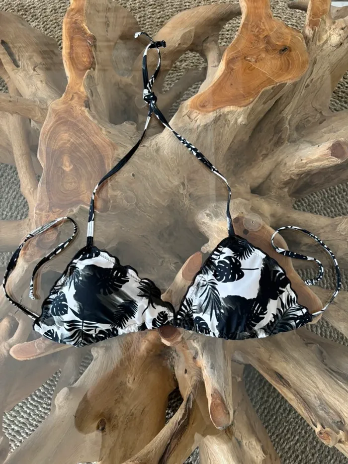 Haut de maillot de bain tropical feuilles