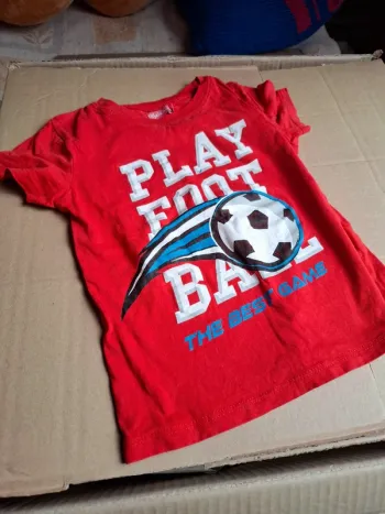 Magnifique t-shirt garçon 6 ans