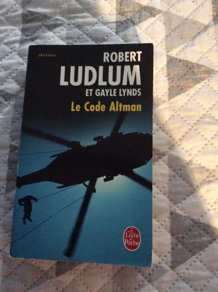 #Le code Altman Robert Ludlum et Gayle Lund’s
