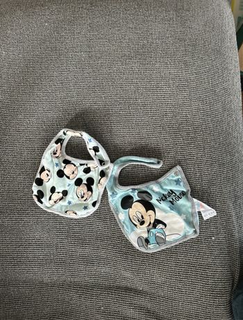 Lot 2 bavoir Mickey