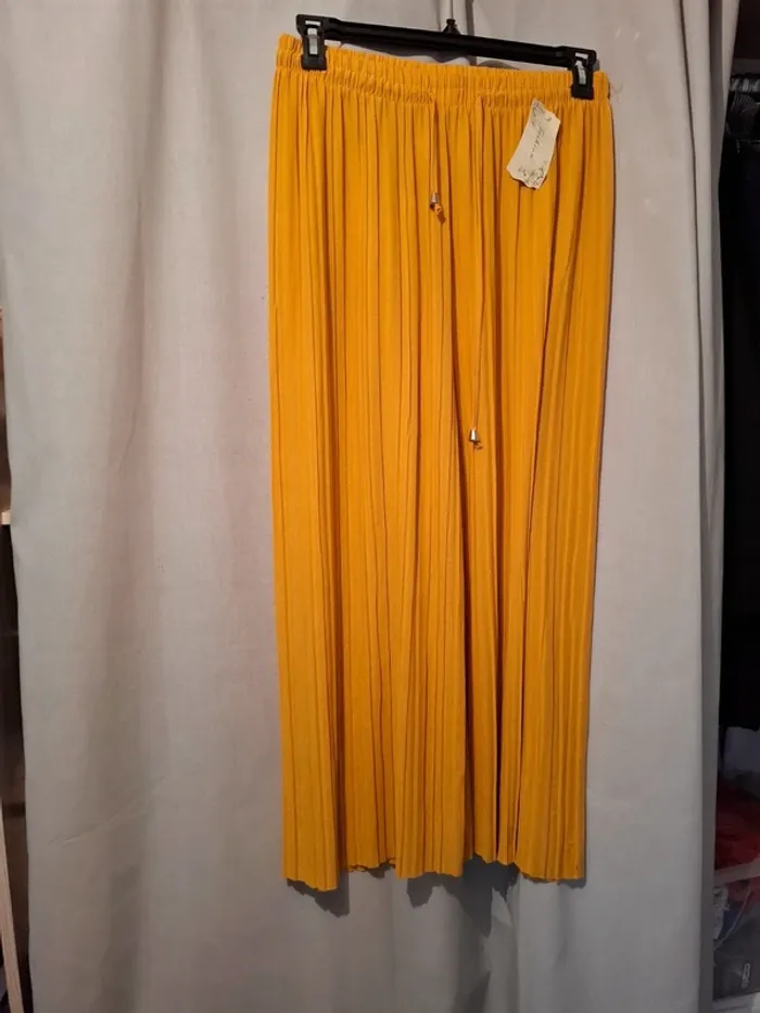 Magnifique pantalon sarouel femme neuve