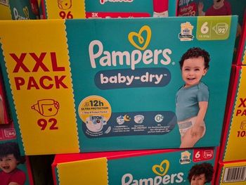 Couches pampers xxl taille 6, 92 Couches. 