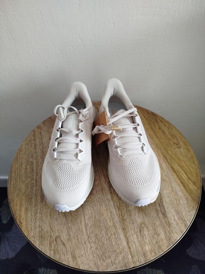 Baskets Nike T 39 - photo numéro 3