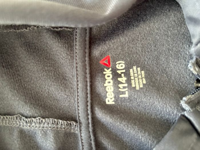 Veste Reebok Taille 8-10 Ans - photo numéro 3