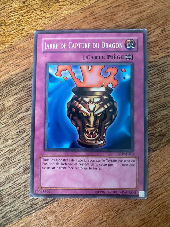 Carte Yu-Gi-Oh! Jarre de capture du dragon DDY-F040 1996