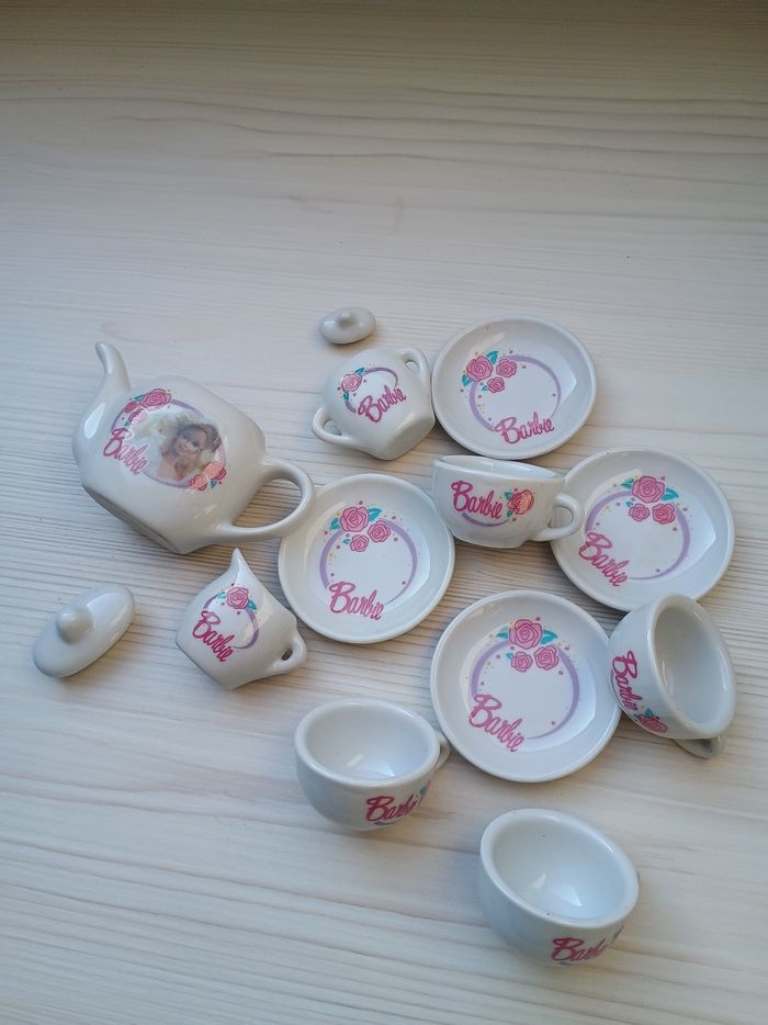 Dinette service à thé en porcelaine Barbie - photo numéro 2
