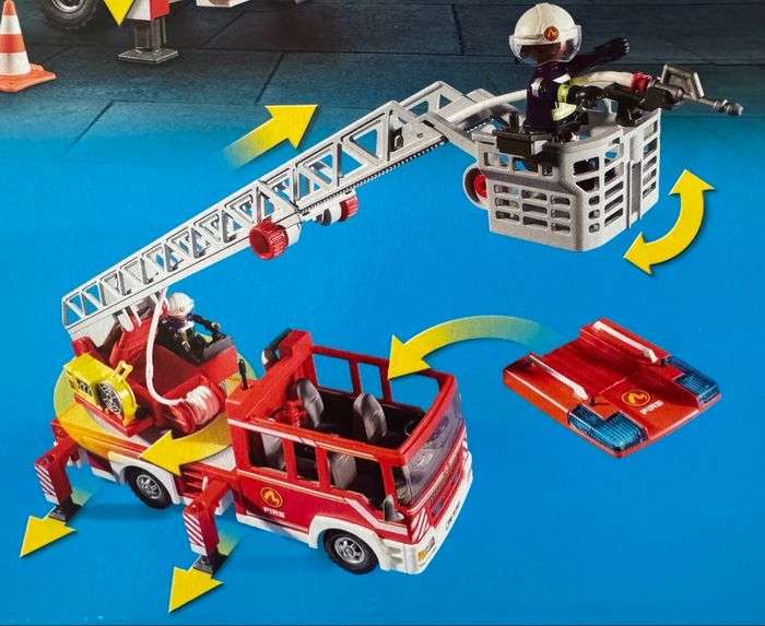 Camion de pompiers Playmobil - photo numéro 2