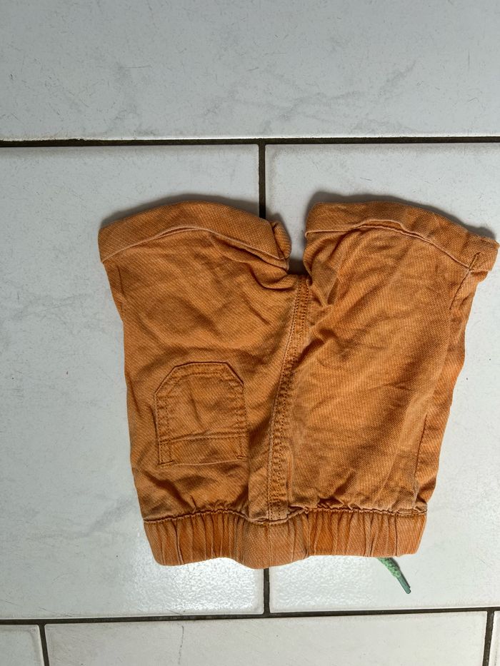 Short orange - photo numéro 3