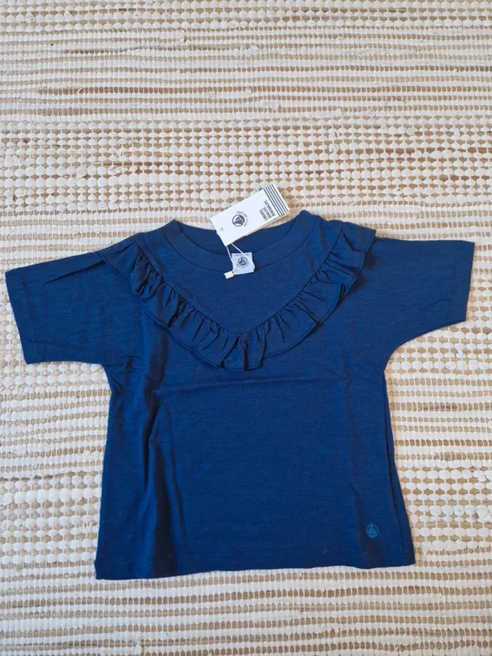 T shirt bleue petit bateau neuf 5 ans - photo numéro 3