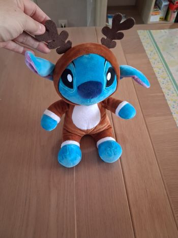 Peluche stitch renne 