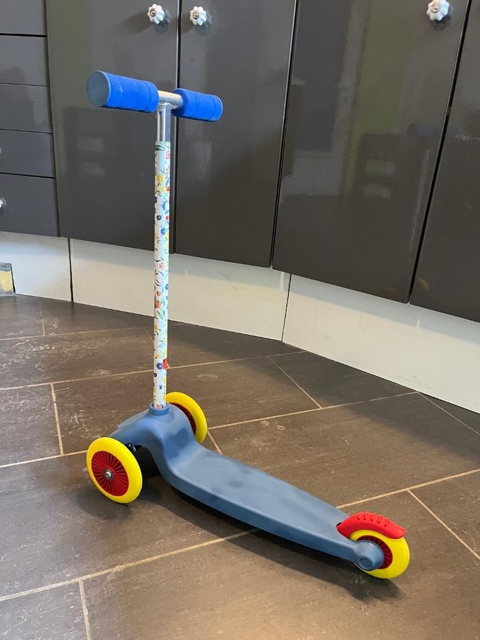 Trottinette 3 roues enfant - photo numéro 2