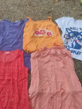 Lot 5 tee shirt 8 ans