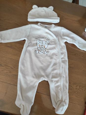 Ensemble pyjama bonnet