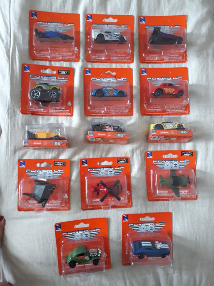 Lot de 14 véhicules