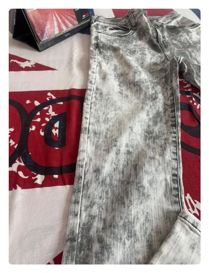Jeans Dr Denim gris foncés délavé nuancé gris clairs taille 34 - photo numéro 7