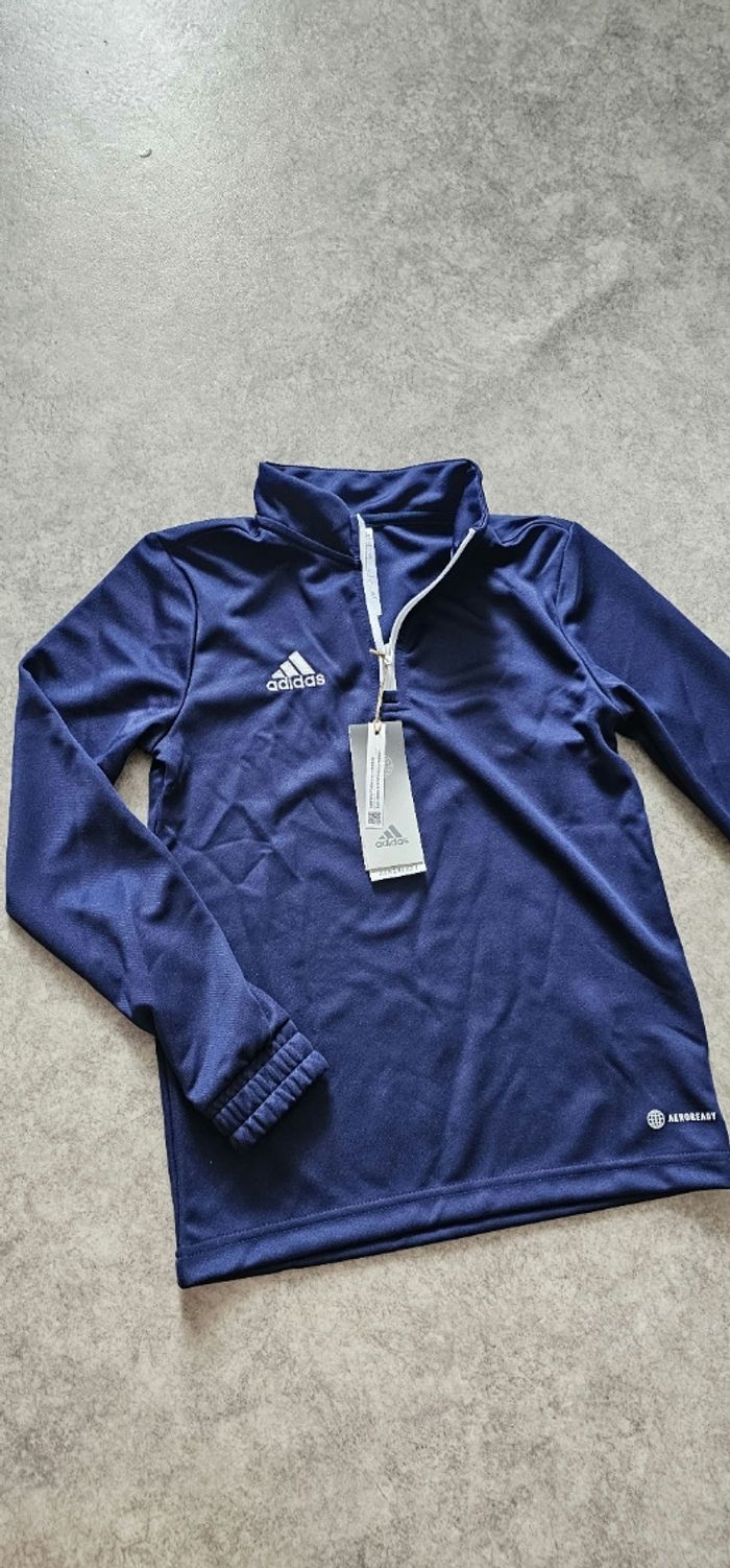 Sweat / haut de sport Adidas bleu marine – Neuf avec étiquette – Taille 9/10 ans - photo numéro 5