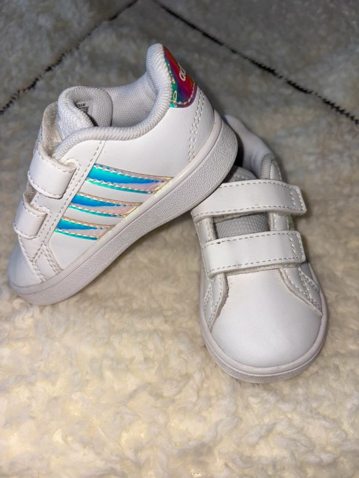 Adidas Pointure 20 - photo numéro 2