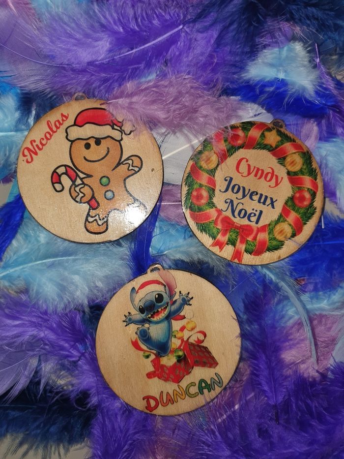 Boule de noël en bois personnalisé - photo numéro 2
