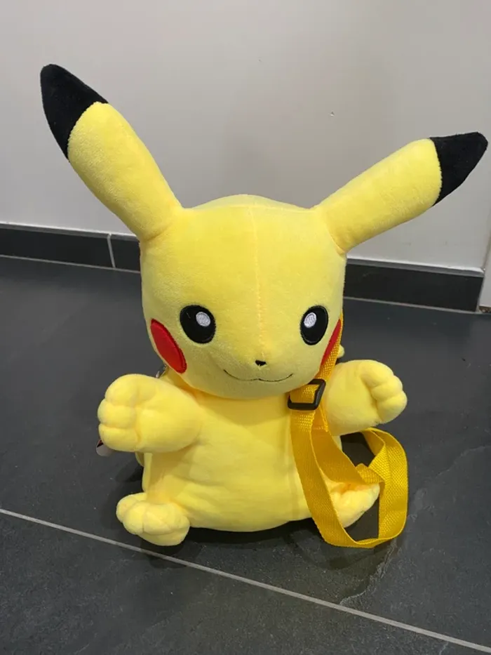 Sac Range pyjama pikachu